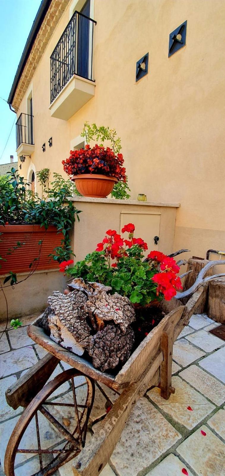 Dimora Dei Baldi - Rooms & Relax Fagnano Alto Exterior foto
